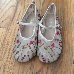Zara Kids Pink Floral Dress Shoes size 25